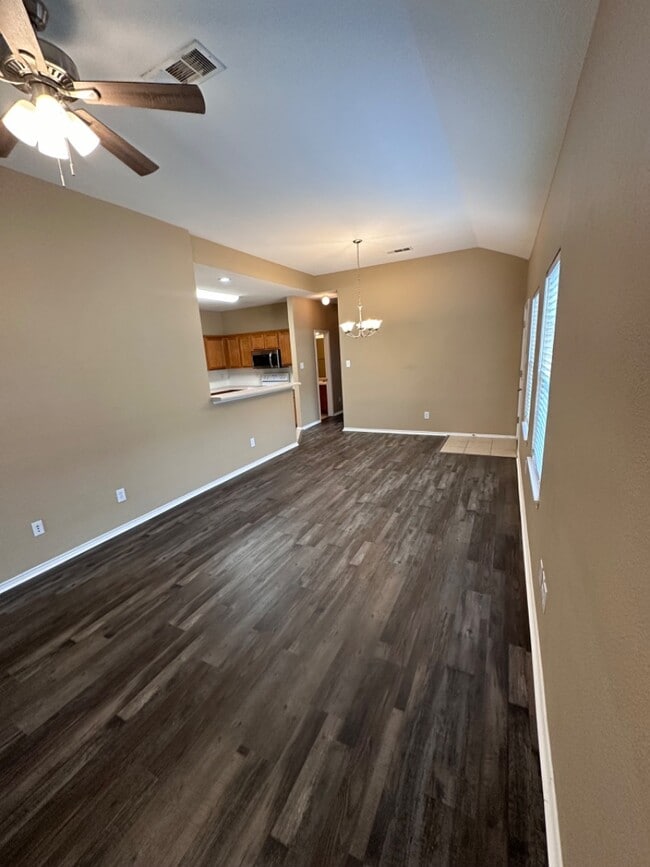 Photo - 990 Sierra Vista Ct