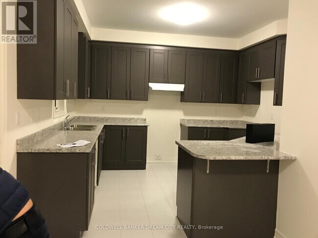 Photo - 360 Robert Parkinson Dr