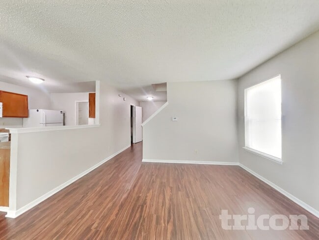 Photo - 2720 Redland Ln
