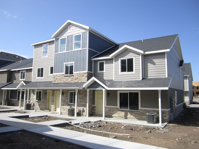 Photo - Edgewater Townhomes