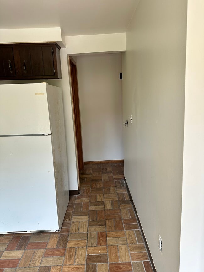 Photo - 350 Seneca Creek Rd Unit Apt