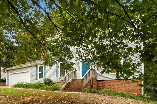 Photo - 2009 Killarney Pl