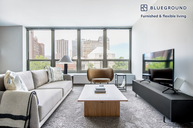 Building Photo - 3450 N Lake Shore Dr Rental