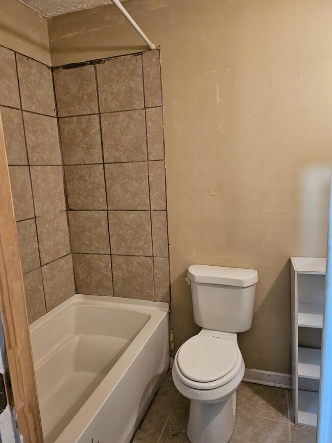 Photo - 870 Crawford St