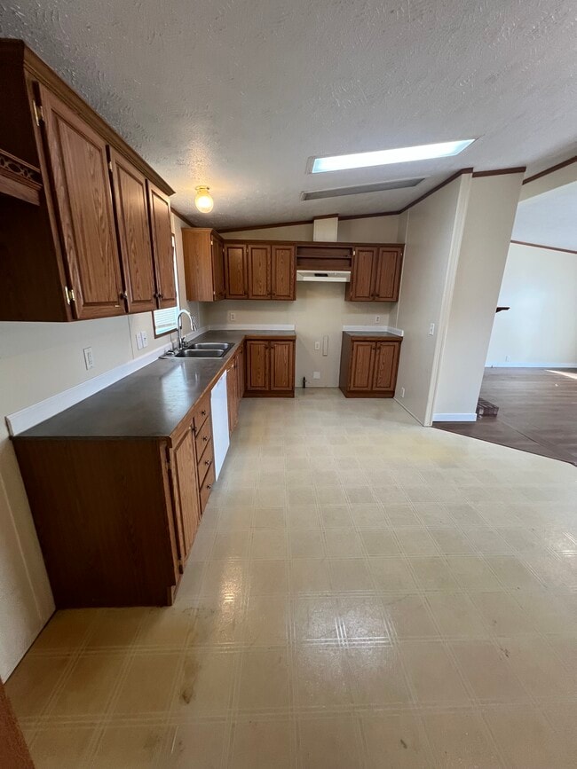 Photo - 291 Medina River Ct