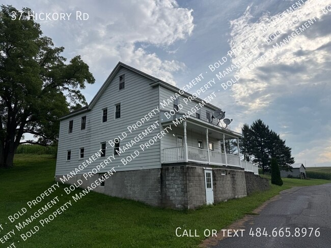 37 Hickory Rd