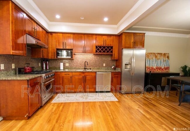 Building Photo - 1445 Lombard St