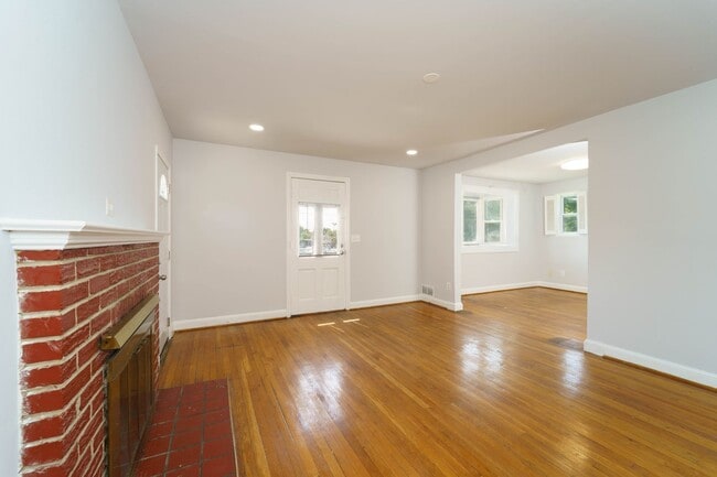 10024 Lorain Ave