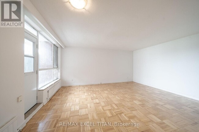 Photo - 165 Cosburn Ave. Unit 301