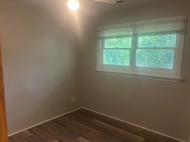Photo - 2 Bedroom 1 Bath End Unit Townhome in Charlotte