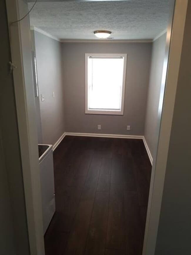 Photo - 1609 Clara Ave