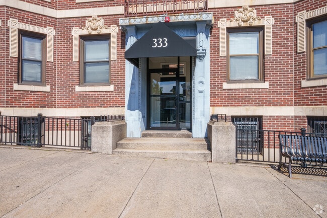 The Princeton - 333 Broadway - The Princeton