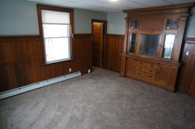 Building Photo - 326 N 10th Ave E Unit 326 N 10th Ave E #1 Rental