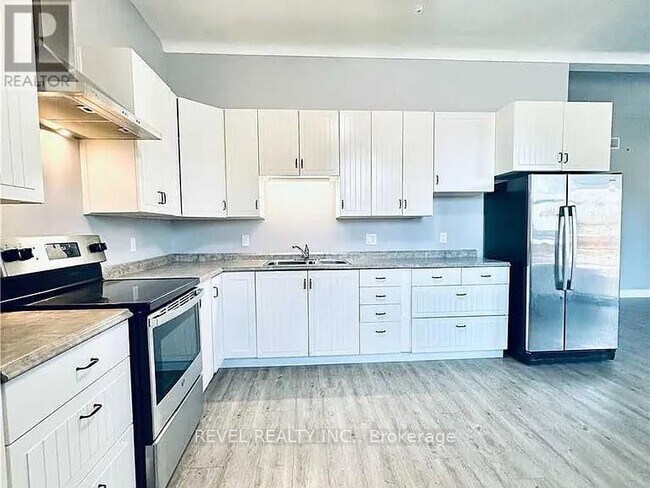 Photo - 528 Lincoln St Unité A