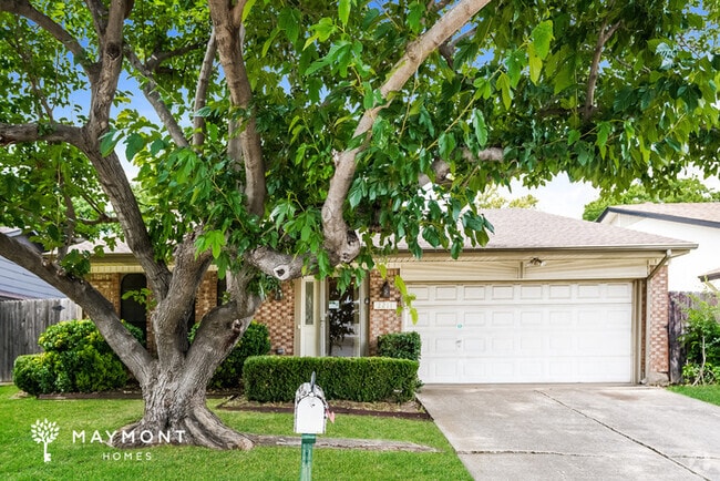 Building Photo - 2211 Benbrook Dr Rental