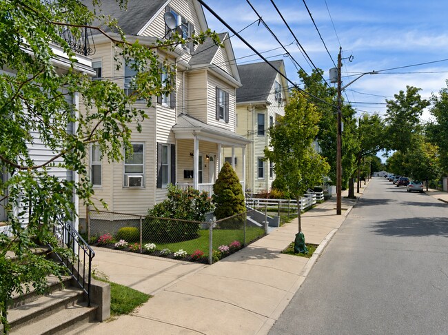 Photo - 61 Madison Ave Unit 3