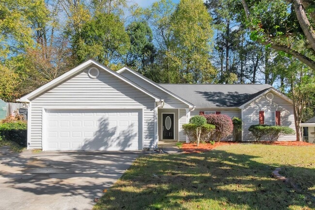Building Photo - Charming 3BR/2BA Ranch Home in Stockbridge!