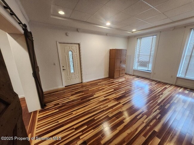 Photo - 98 N Franklin St