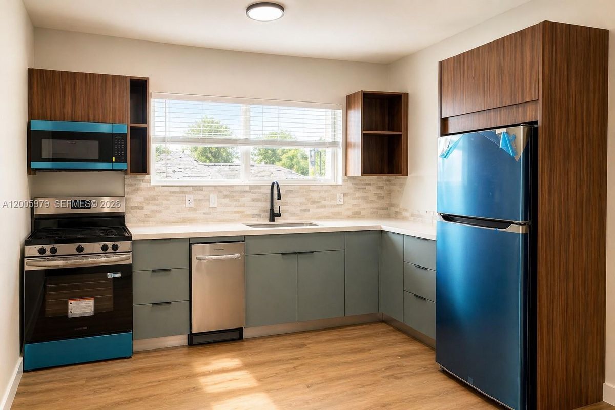 Photo - 576 NE 63rd St Unidad 4