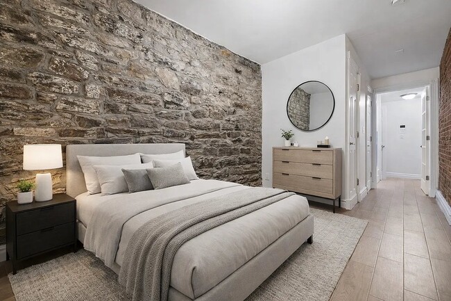 Photo - 321 W 16th St Unit 1E