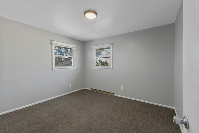 Photo - 6461 N 73rd St