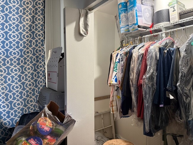 Photo - 856 N Lawndale Ave Unit 1