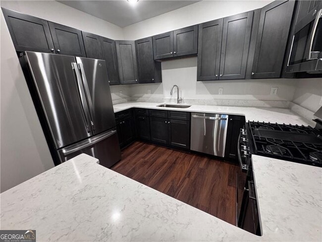 Photo - 1777 Temple Ave