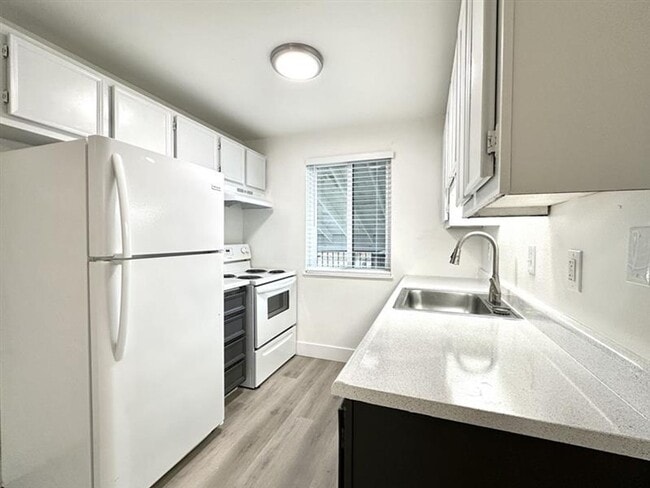 Photo - West on Murray Apartments