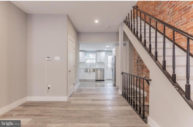 Photo - 1272 S Dover St