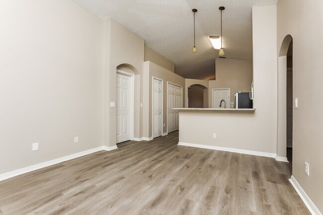 130 Kinney Ct