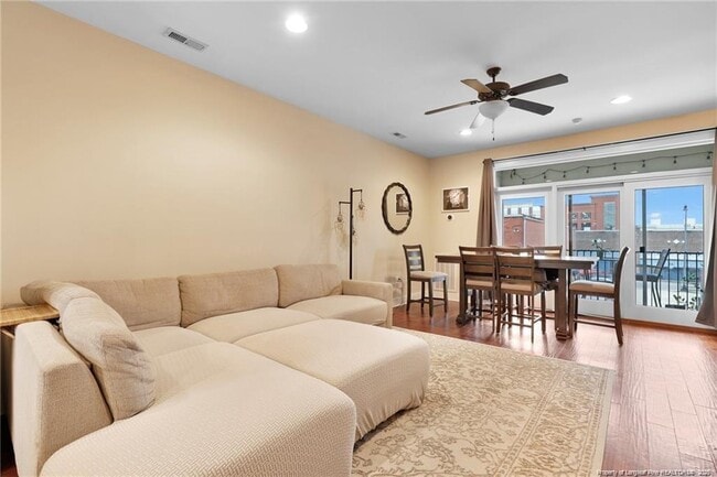 Photo - 147 Pennmark Pl