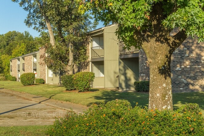 Oakwood Estates