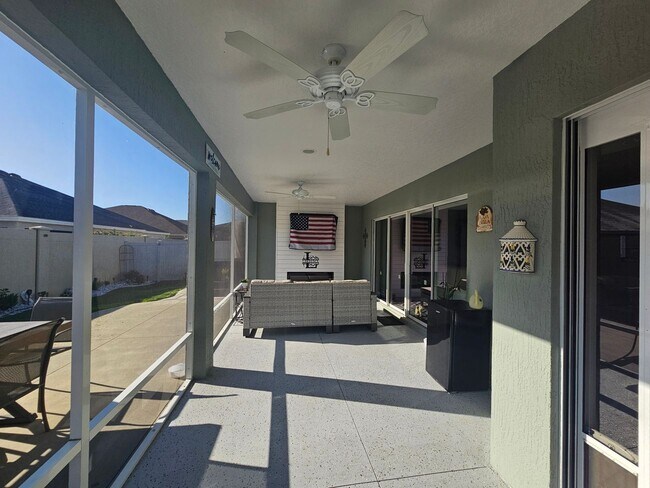 Photo - 5849 Seymour Ave