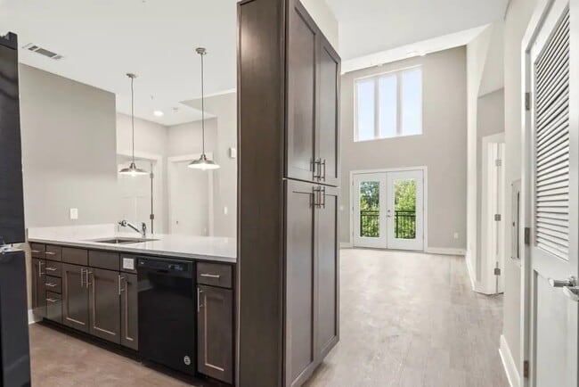 Photo - 1419 Rosa L Parks Blvd