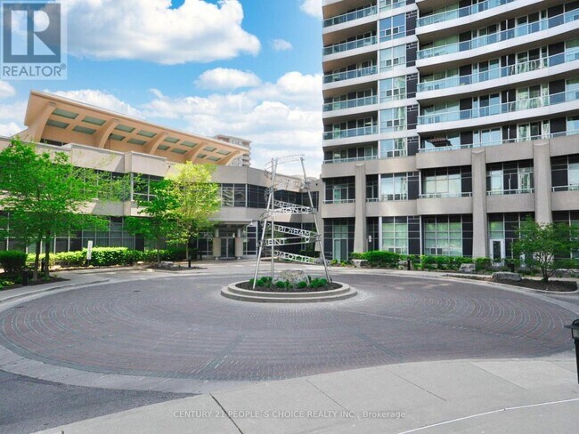 Photo - 1 Elm Dr W Unit 903