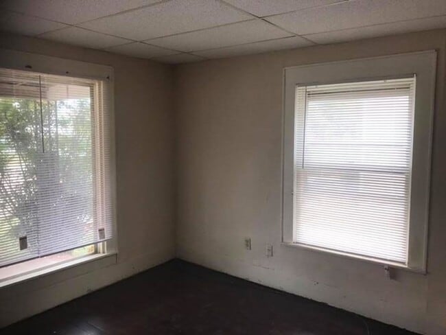 Photo - 115 E. 15th Unit 115 E. 15th - A