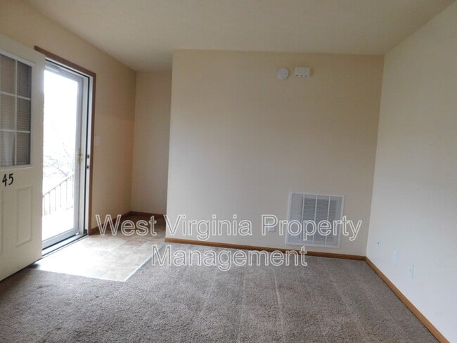 Photo - 152 Cardinal Wy