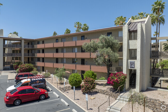 Building Photo - Maya's Condominiums