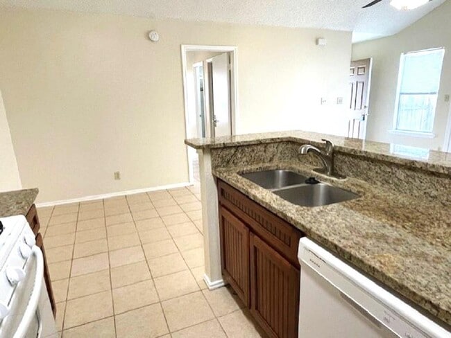 16037 Fitchburg Cir