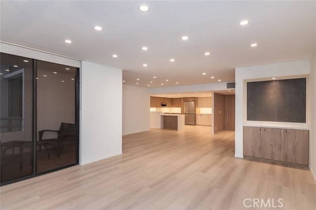 Photo - 345 Pioneer Dr Unit 202