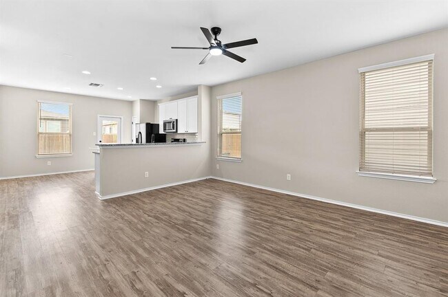 Photo - 508 Crane Crest Dr