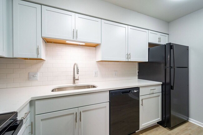 651 Riverview Dr Unidad 11