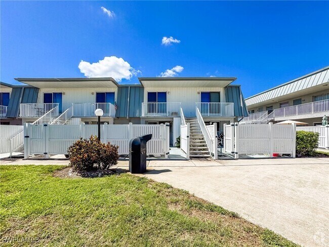 Building Photo - 6777 Winkler Rd Rental