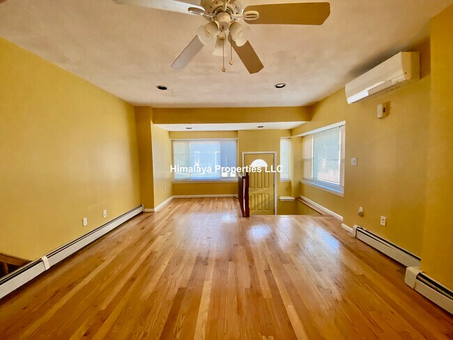 Photo - 250 Western Ave