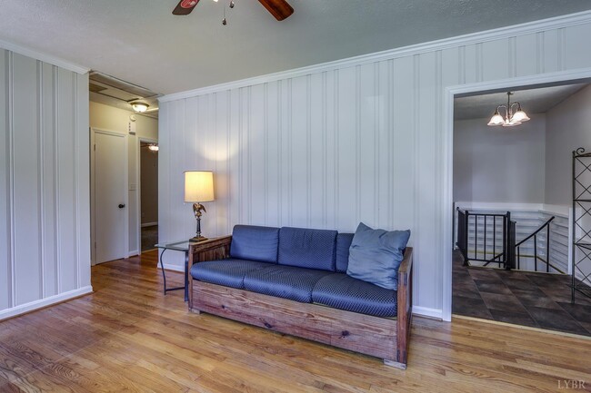 Photo - 4605 Greenwood Dr