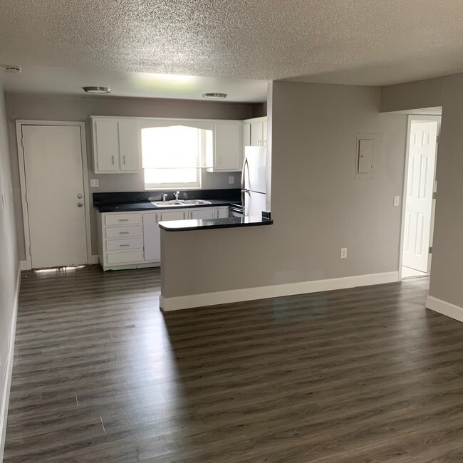 Photo - Magnolia Apartments