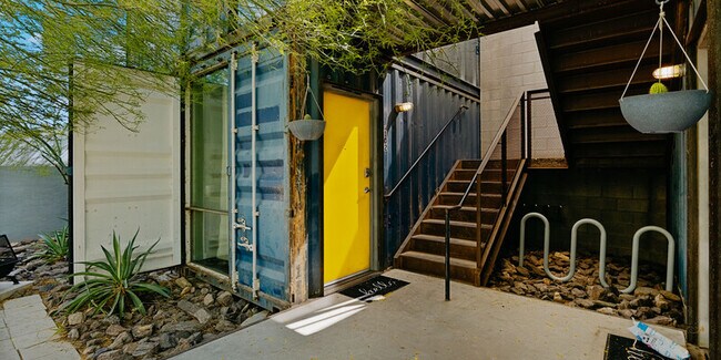 Building Photo - Containers on Grand Unit 1150 Rental