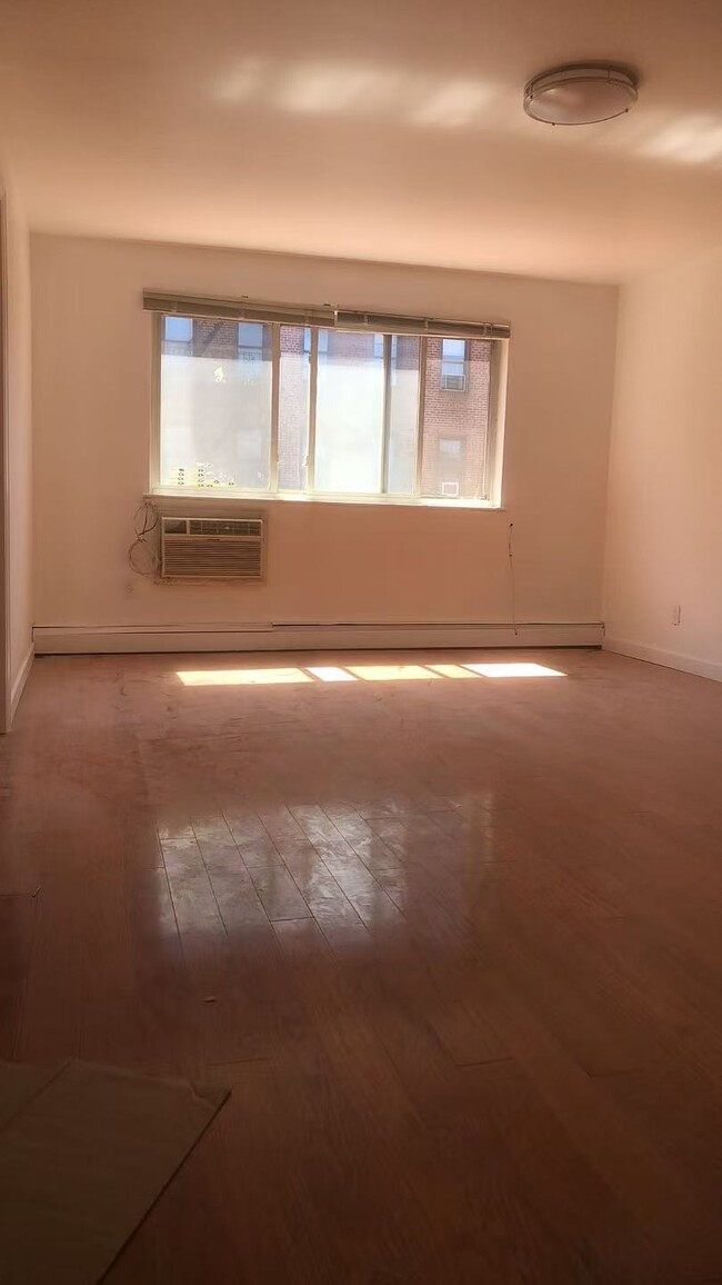 Photo - 4189 Gleane St House Unit 3F
