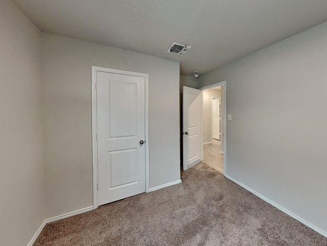 Photo - 7322 Adaja Riv