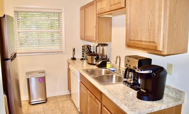 Photo - 324 Carlton Dr